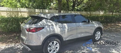 2021 Chevrolet Blazer z USA, uszkodzony, nr VIN 3GNKBCR57M5581219